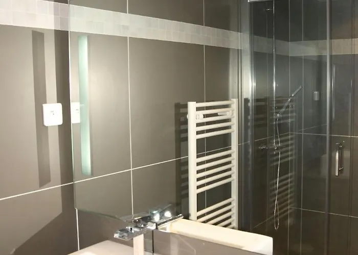 Claude Monet - Buttes-chaumont - La Mouzaïa - Appartement *