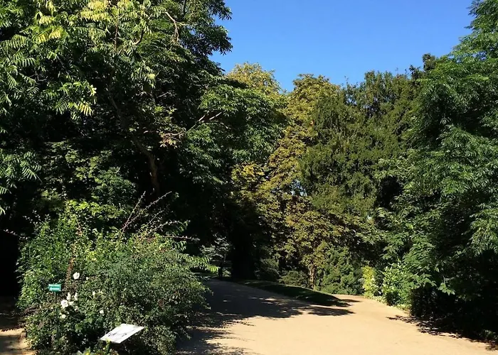 Claude Monet - Buttes-chaumont - La Mouzaia - Appartement Parijs